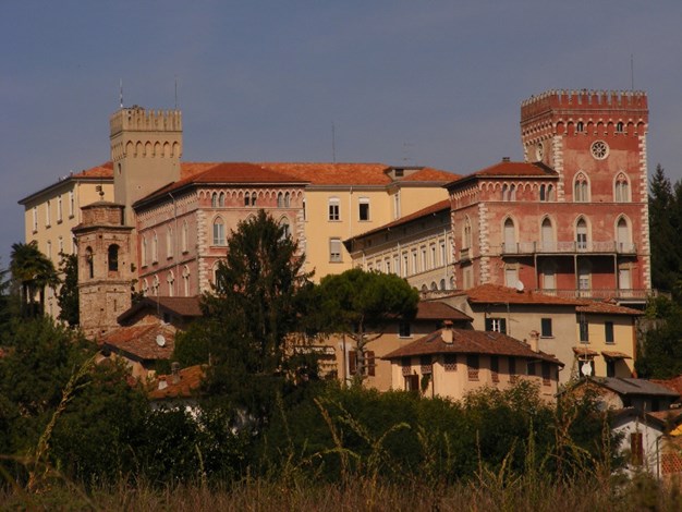 castello-di-venegono.jpg
